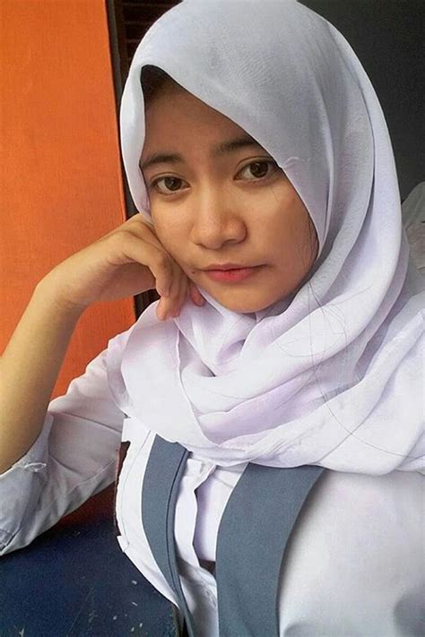 ngewe abg jilbab|Jilbab Ngewe Porn Videos 